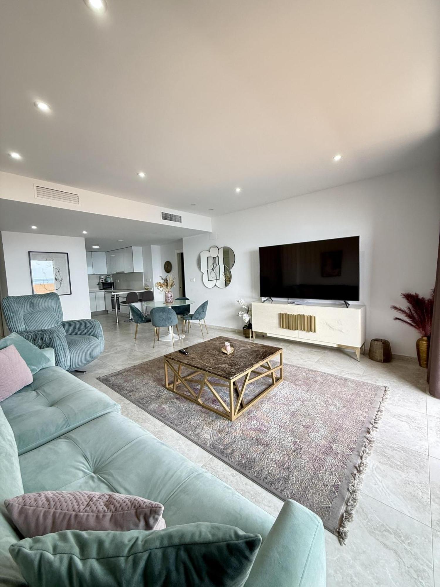 Silvia Luxury Apartment Торрев'єха Екстер'єр фото